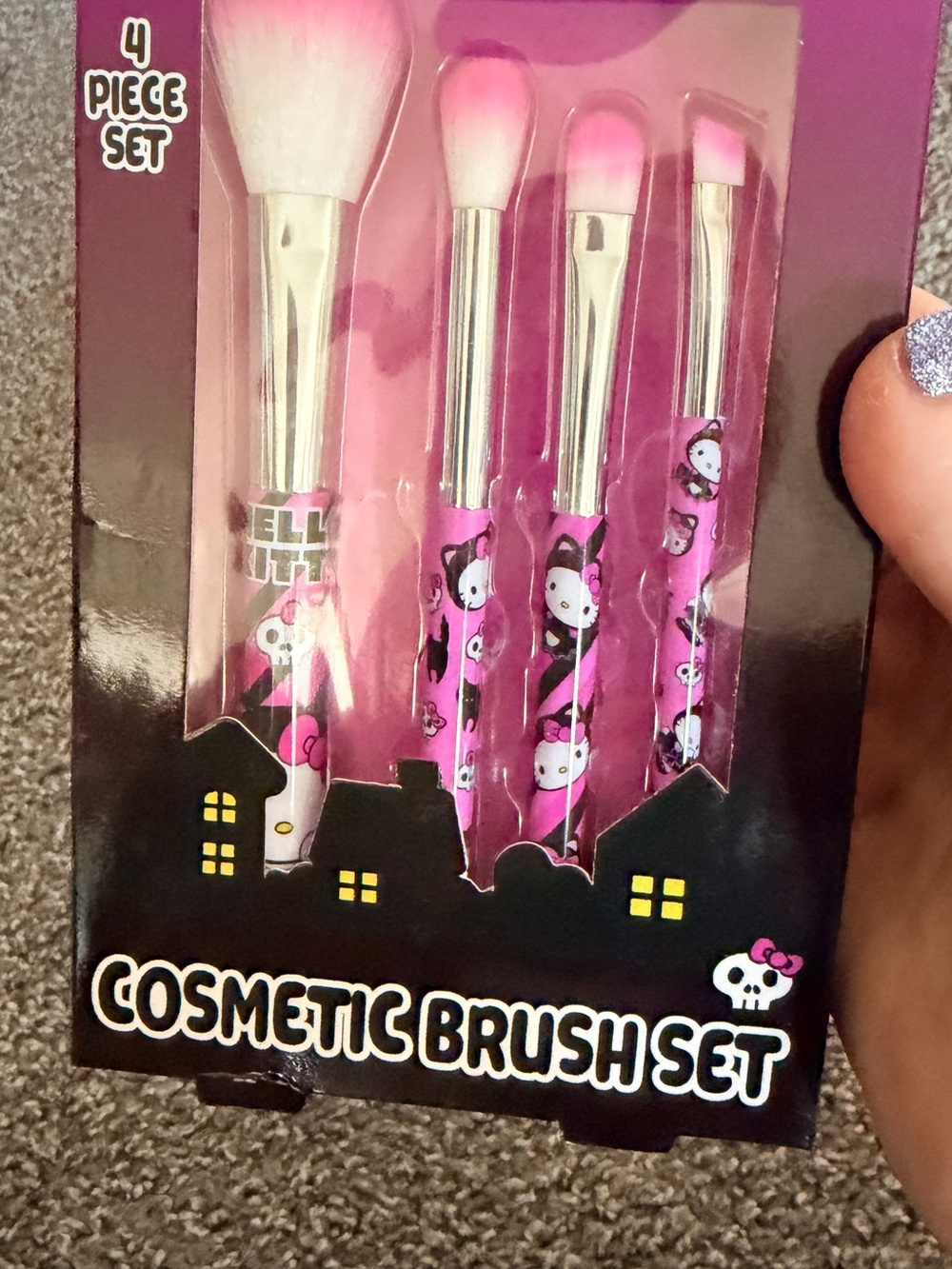 Hello Kitty 4 Piece Cosmetic Brush Set - Picture 3 of 5
